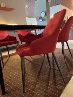 Sedia modello Matilda 4471 a marchio Ingenia scontata del 20%