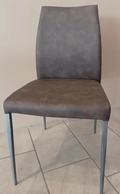 Sedia modello Nexus da soggiorno di Ozzio -20%