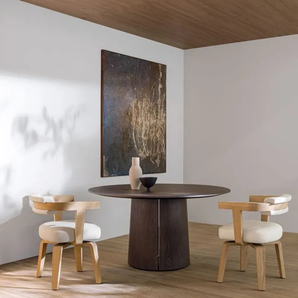 Sedia modello Porta volta con braccioli di Molteni & c