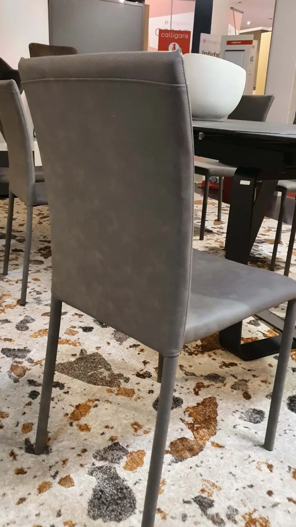 Sedia modello Premiere nabuk da soggiorno di Ozzio -69%