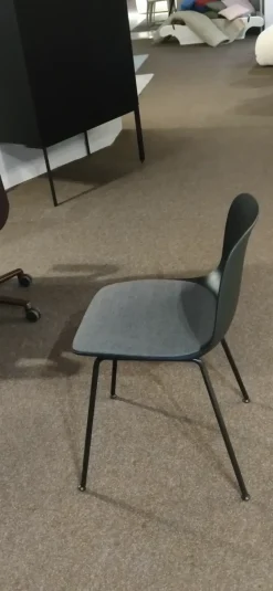 Sedia modello Seela di Lapalma: contatta il venditore per scoprire il prezzo