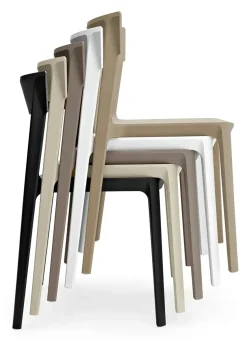 Sedia modello Skin di Connubia a prezzo riservato