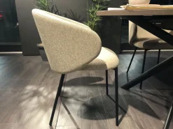 Sedia modello Tuka di Connubia a prezzo riservato