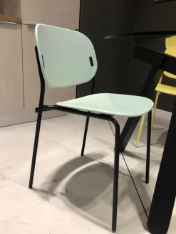 Sedia modello Yo! di Connubia a prezzo riservato