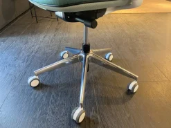 Sedia operativa Ikigai Collezione esclusiva a prezzo Outlet