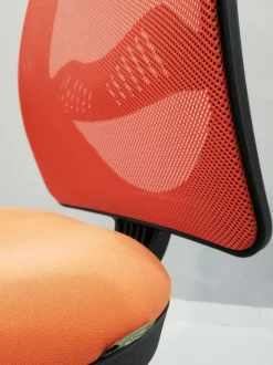 Sedia operativa in altro Operativa ergonomica qtre + 2 sedie attesa a marchio Collezione esclusiva in offerta