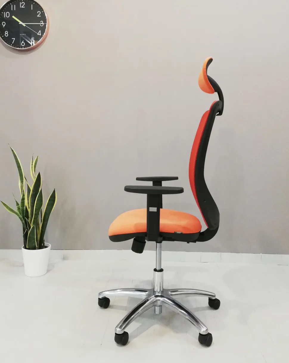 Sedia operativa in altro Operativa ergonomica qtre + 2 sedie attesa a marchio Collezione esclusiva in offerta