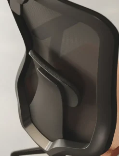 Sedia operativa in ecopelle Comfort con poggiatesta a marchio Las mobili a prezzi convenienti