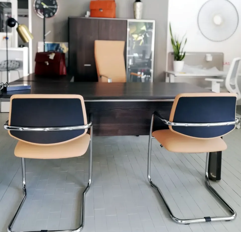 Sedia operativa in ecopelle Athena direzionale + 2 sedie slitta Las mobili con forte sconto