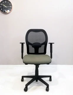 Sedia operativa modello Sistema rete + 2 sedie in ecopelle ad un prezzo speciale