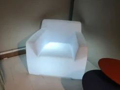 Sedia per l'esterno modello Inout 101l con illuminazione Gervasoni in Offerta Outlet