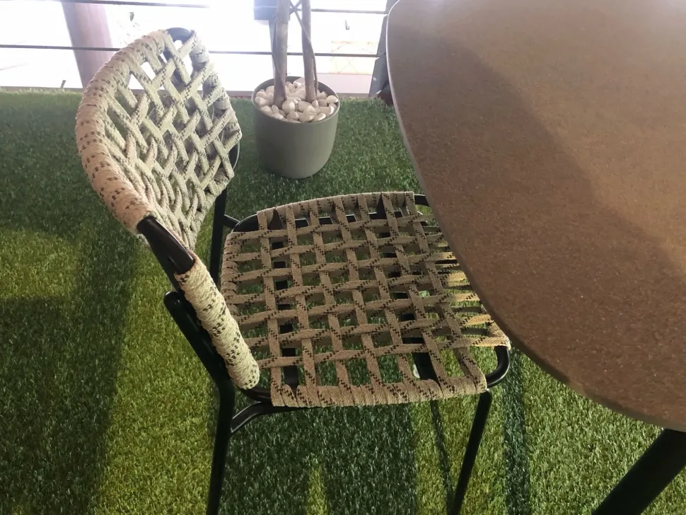 Sedia per l'esterno Yo! a marchio Connubia a prezzi outlet