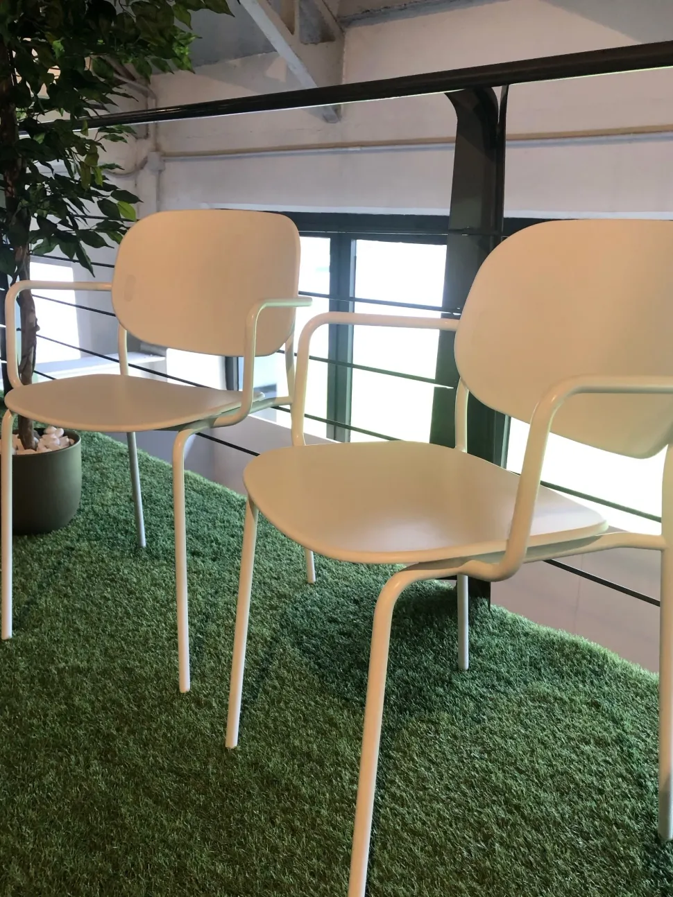 Sedia per l'esterno Yo! a marchio Connubia con forte sconto