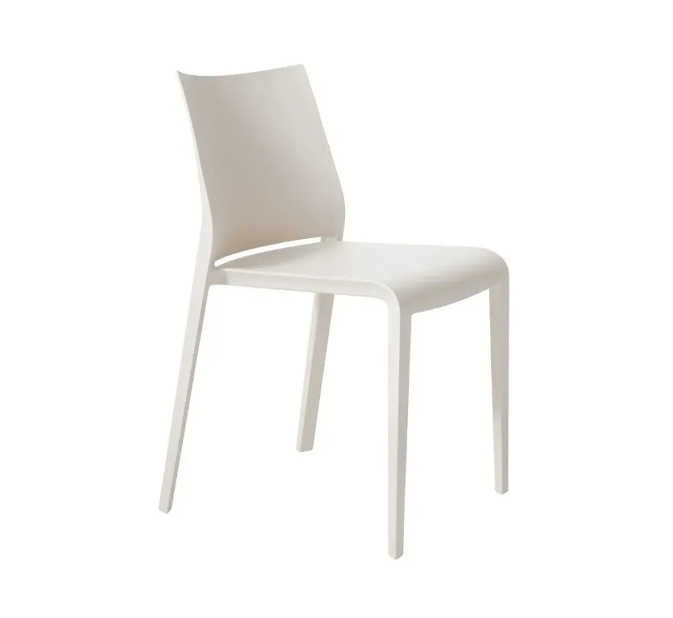 Sedia Polipropilene di Artigianale: richiedi ora il prezzo riservato