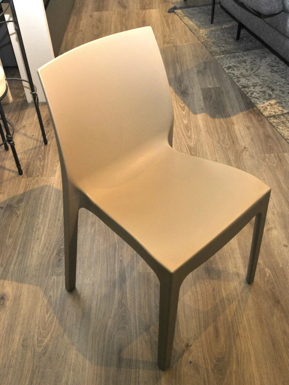 Sedia Quattro sedie falena velvet di La seggiola in OFFERTA OUTLET -20%