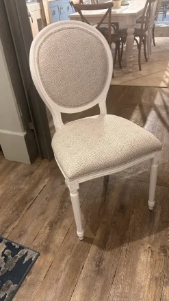 Sedia Sedia imbottita  Dialma brown SCONTATA a PREZZI OUTLET