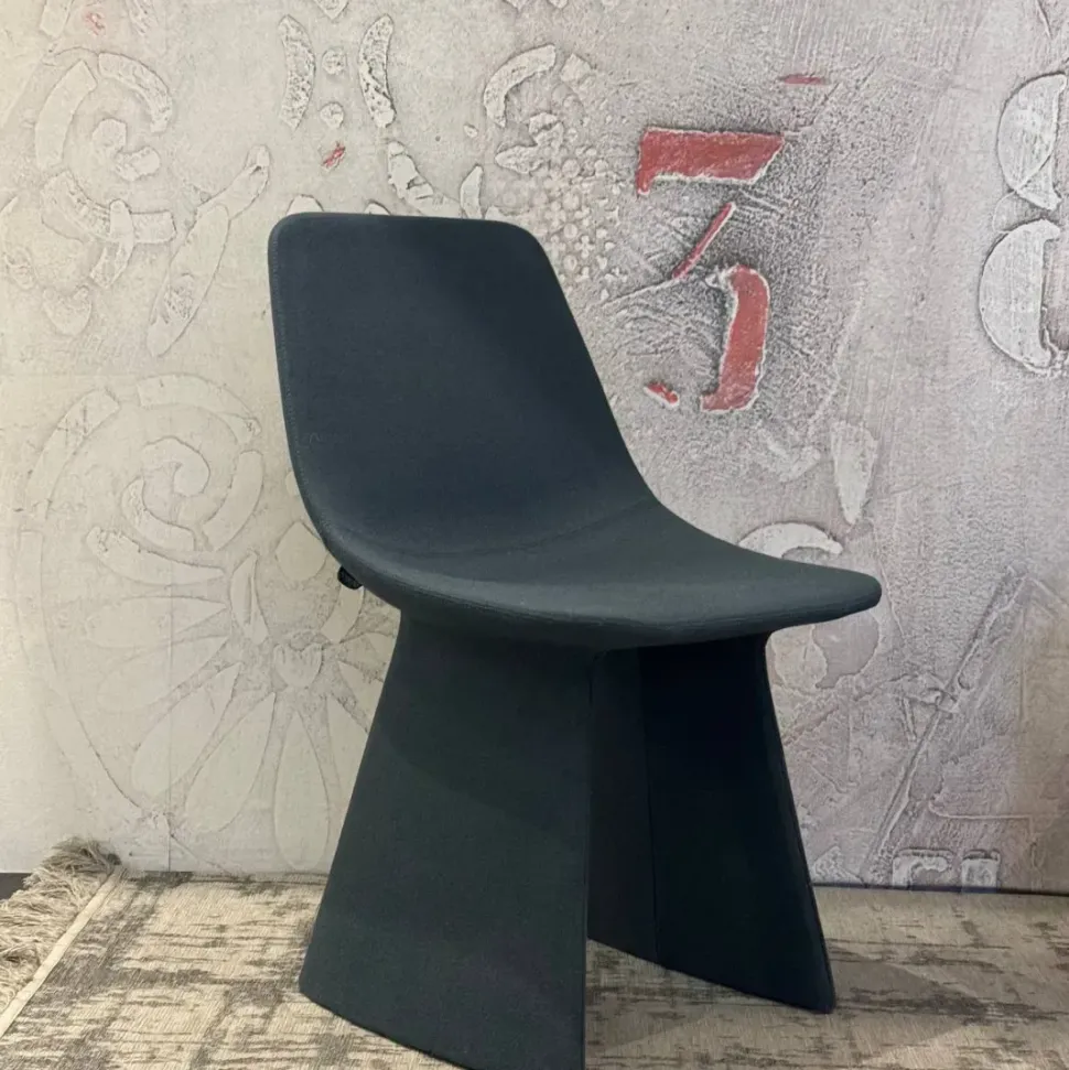 Sedia senza braccioli Agea di Bonaldo a prezzo Outlet