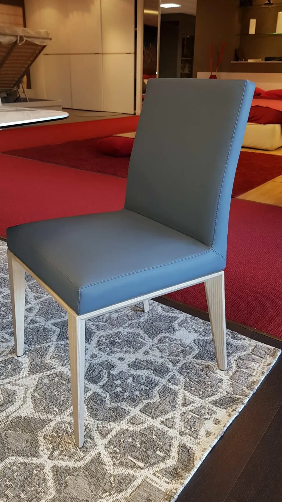 Sedia senza braccioli Bess low Calligaris a prezzo scontato