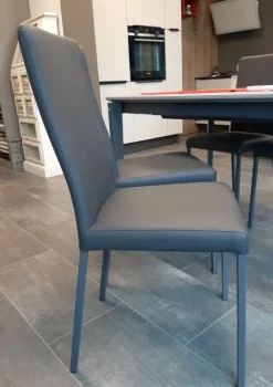 Sedia senza braccioli Garda Connubia a prezzo scontato