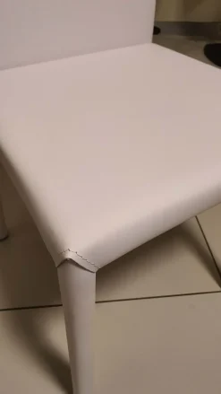 Sedia senza braccioli Inn bianca di Ozzio a prezzo scontato