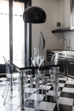 Sedia senza braccioli modello Victoria ghost a prezzo riservato