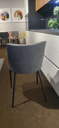 Sedia senza braccioli modello Agata a prezzo riservato