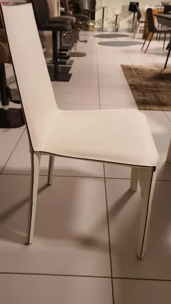 Sedia senza braccioli Pagoda bianca di Ozzio a prezzo ribassato