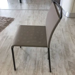 Sedia senza braccioli Sedia ingenia lola tessuto di Ingenia a prezzo ribassato