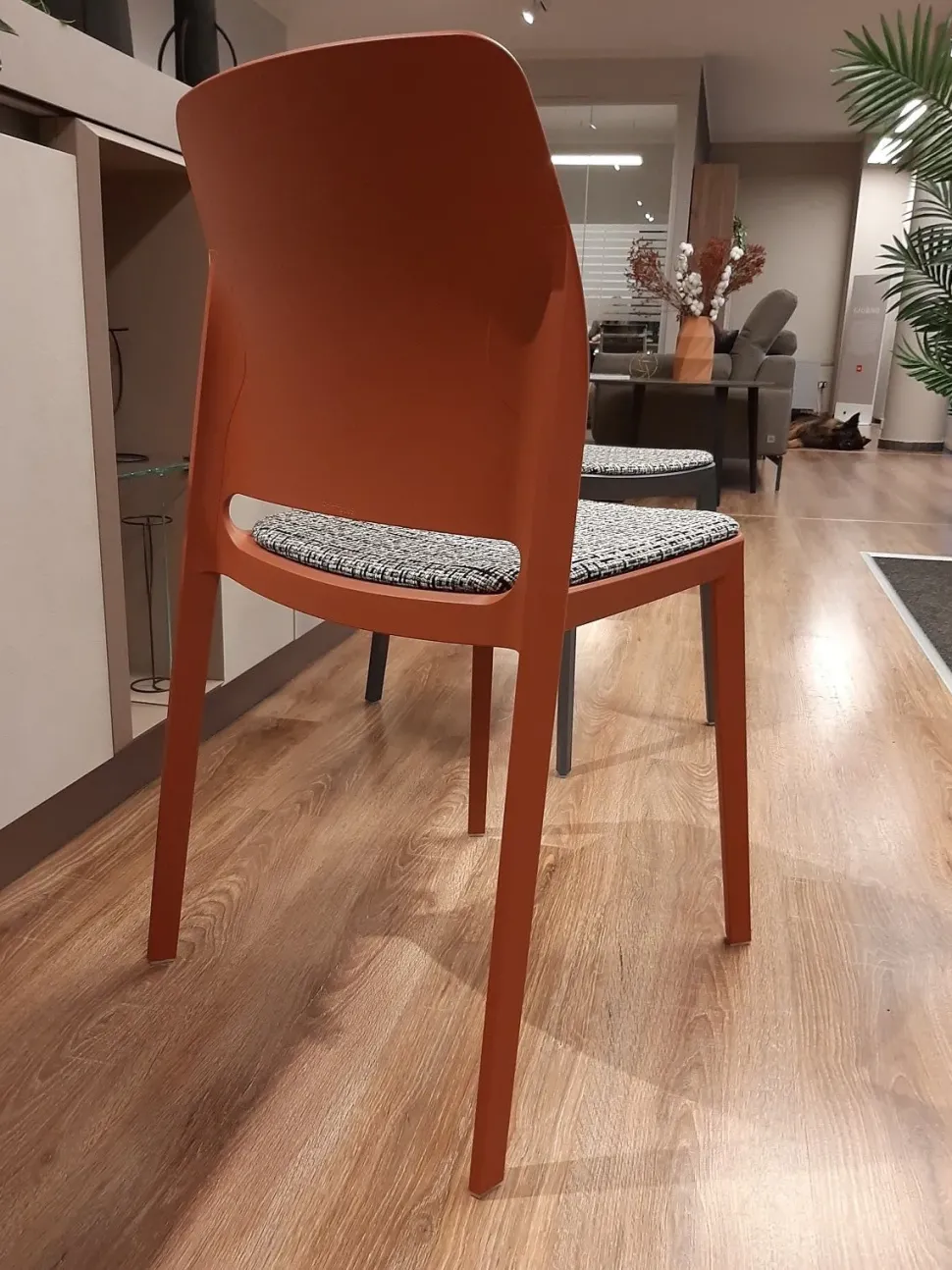 Sedia senza braccioli T!pa imbottita Point house a prezzo ribassato