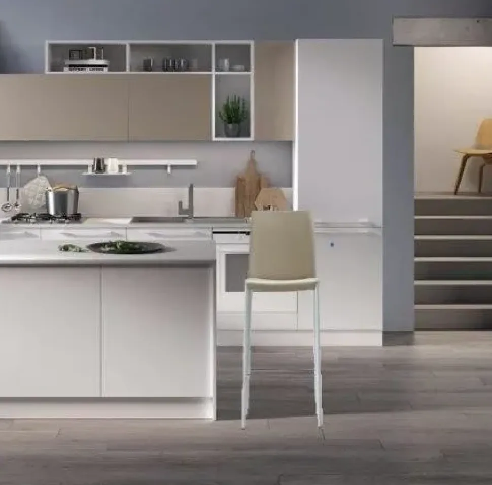 Sedia Sgabello naos Artigianale con uno sconto vantaggioso