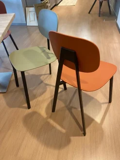 Sedia Tata da cucina realizzata in plastica scontata del 35%