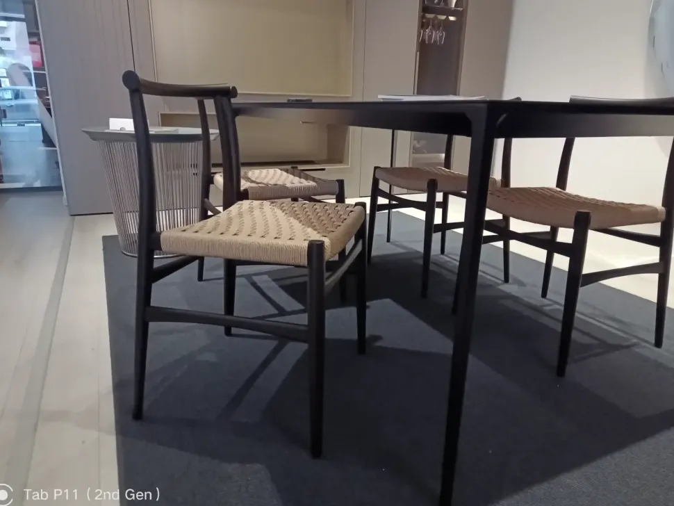 Sedia Wabi da soggiorno realizzata in legno scontata del 33%