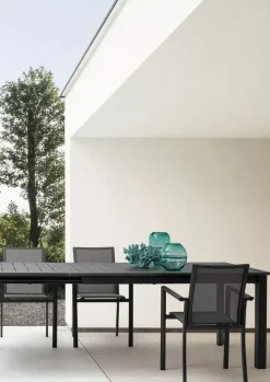 Set da giardino Konnor a marchio Bizzotto a prezzo ribassato