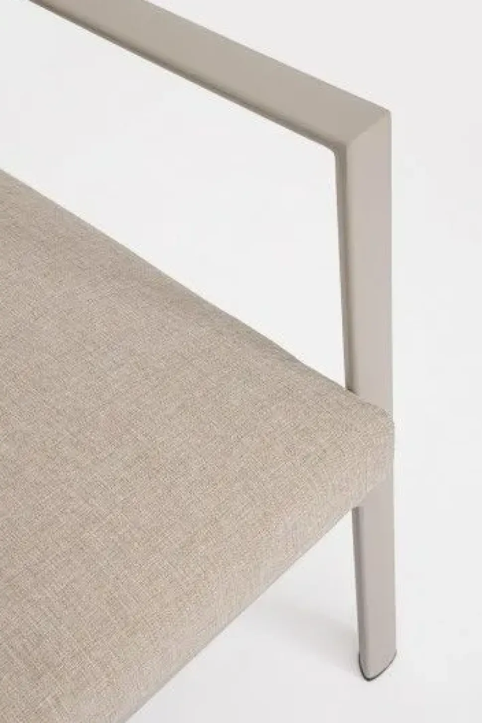 Set per l'esterno completo Konnor Bizzotto con forte sconto