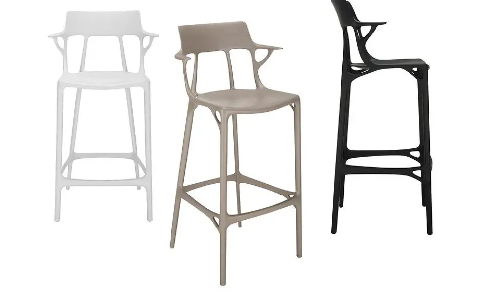 Sgabello A.i. stool recycled Kartell a prezzo ribassato