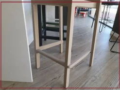 Sgabello con 4 gambe Kate Scab in offerta