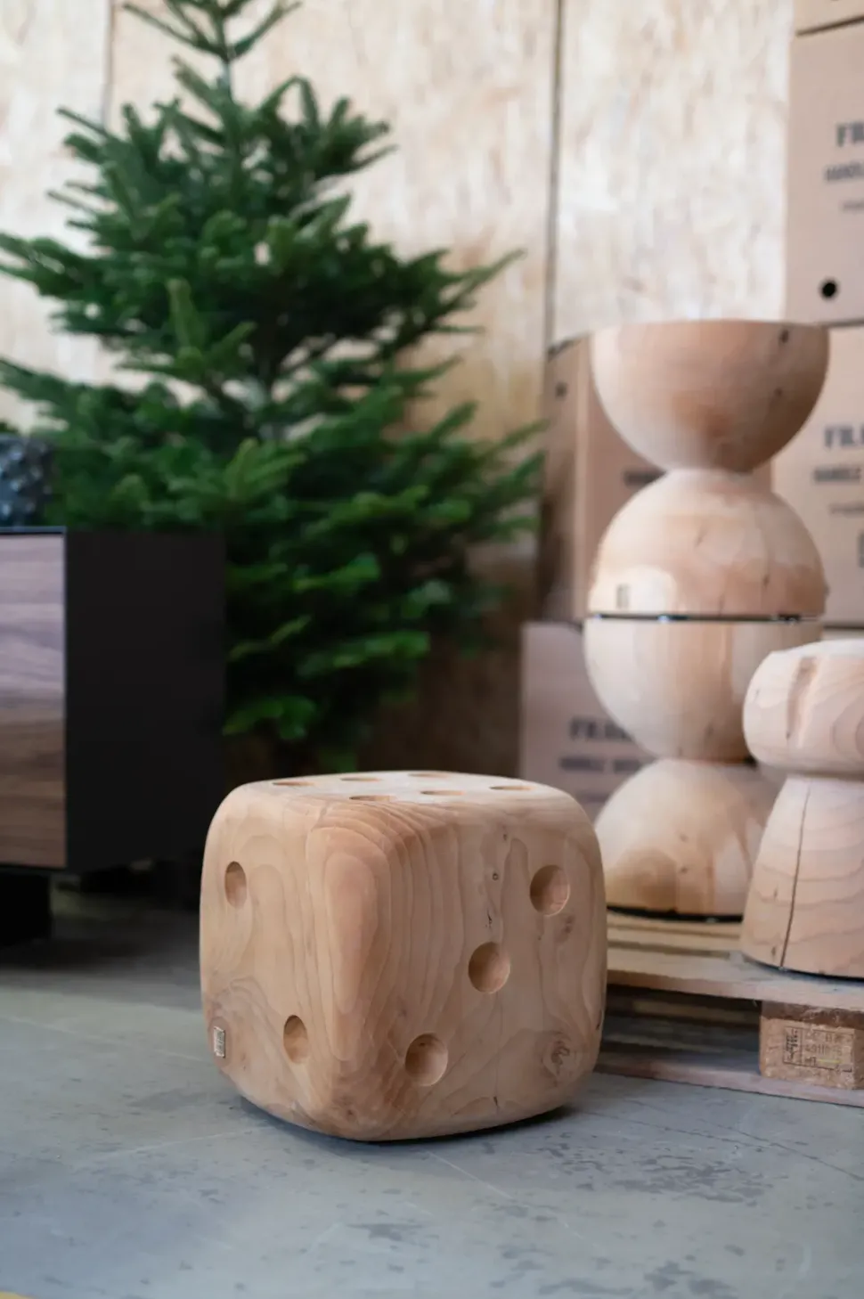 Sgabello da soggiorno Dadone Riva 1920 a prezzo scontato