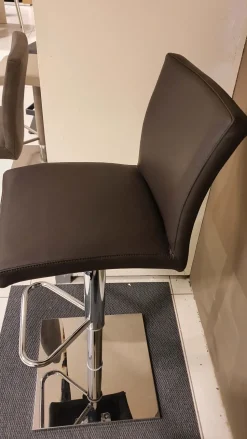 Sgabello da soggiorno Soft moka Ozzio in Offerta Outlet