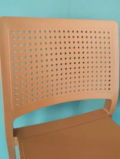 Sgabello Emi Scab con 4 gambe scontati