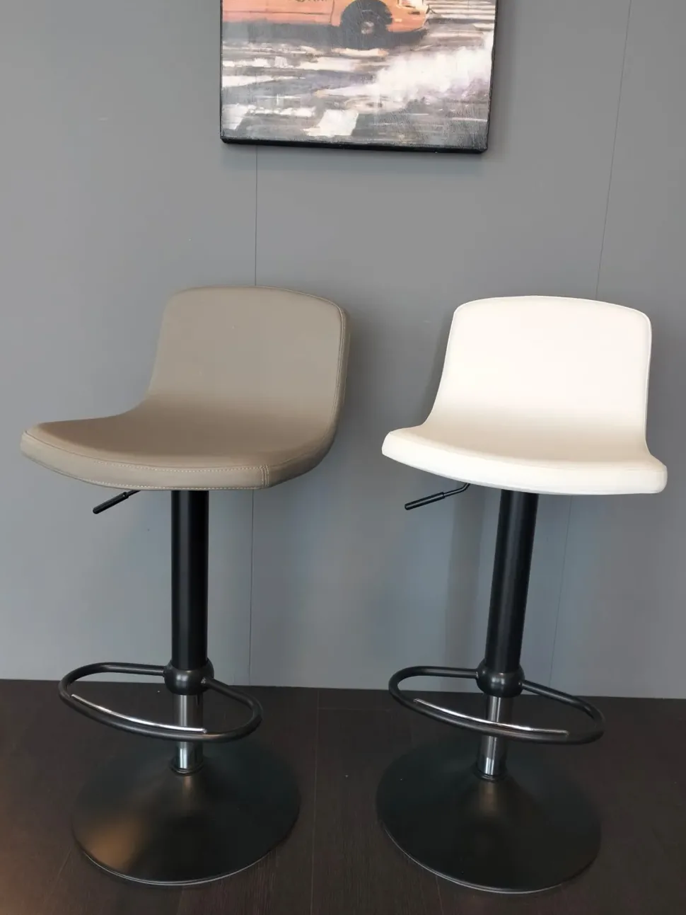 Sgabello Joe Connubia a prezzo ribassato