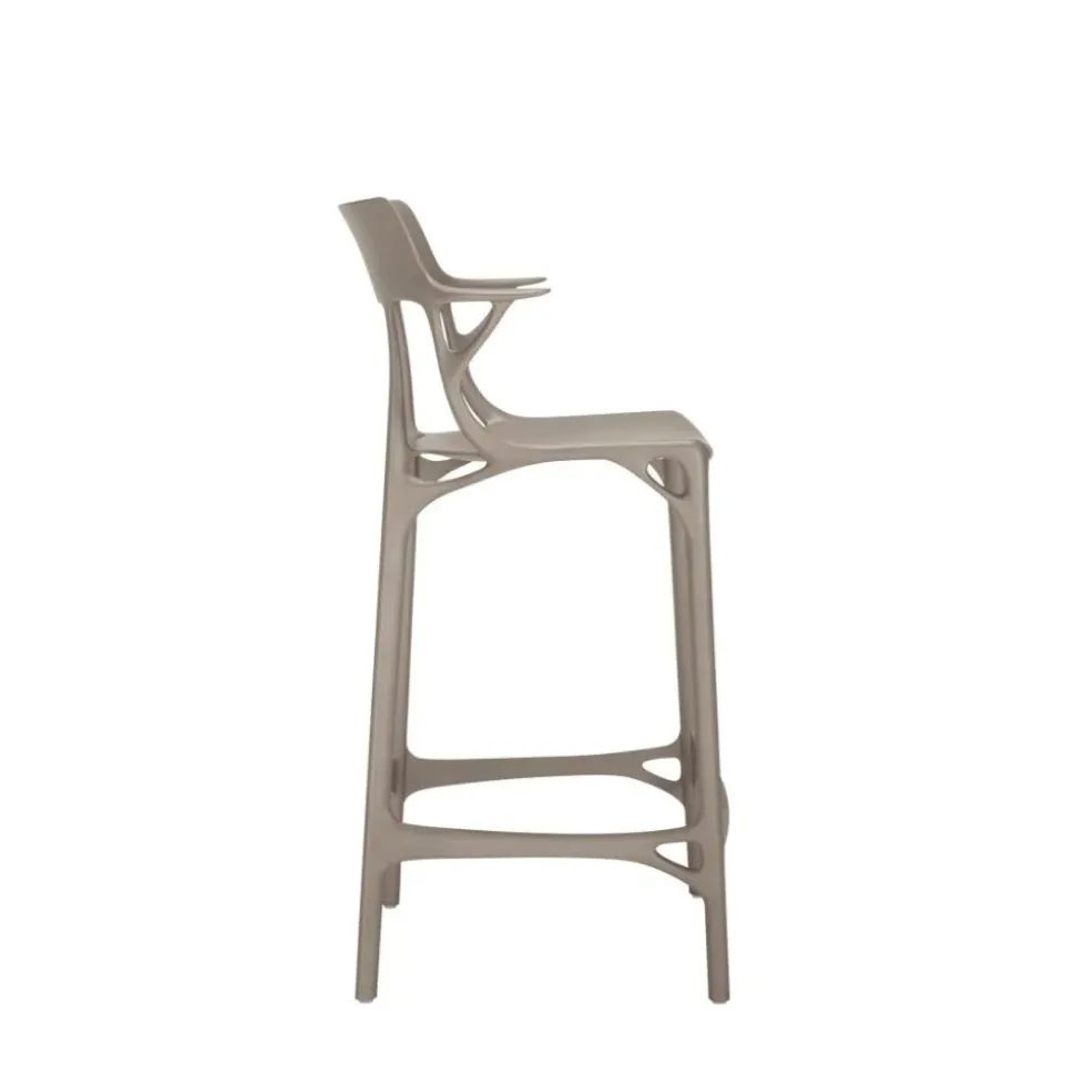 Sgabello modello A.i. stool recycled Kartell SCONTATO a PREZZI OUTLET