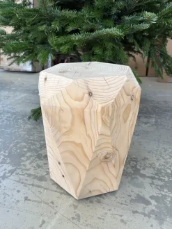 Sgabello modello Diamond Riva 1920 SCONTATO a PREZZI OUTLET