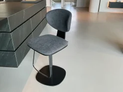 Sgabello Olos too Bonaldo con base centrale convenienti