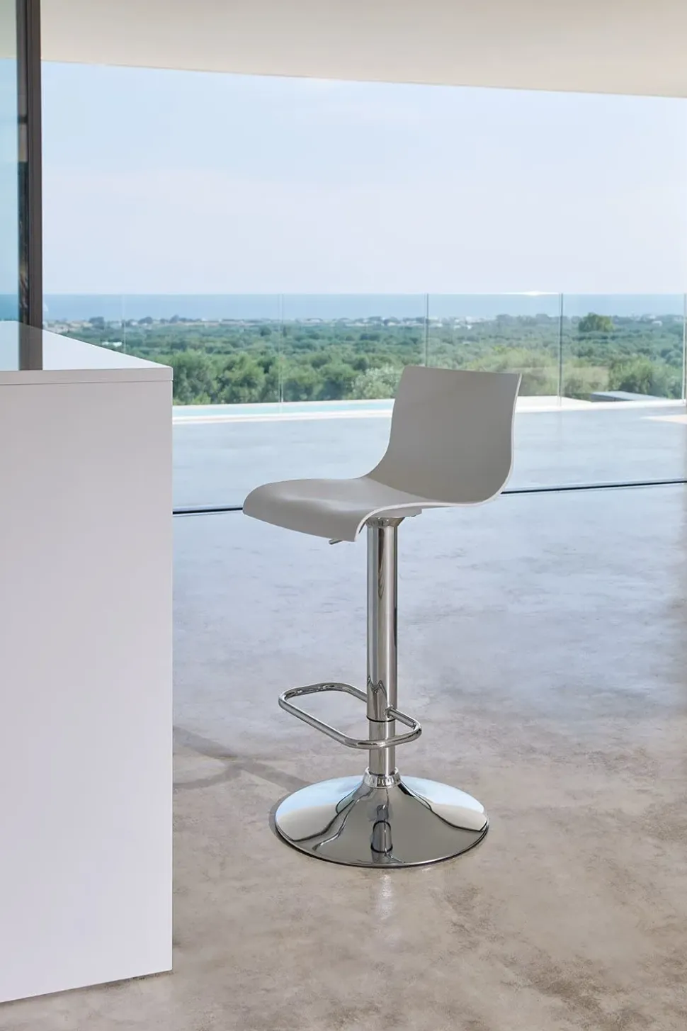 Sgabello regolabile in altezza Sg403 elios Friulsedie a prezzo ribassato