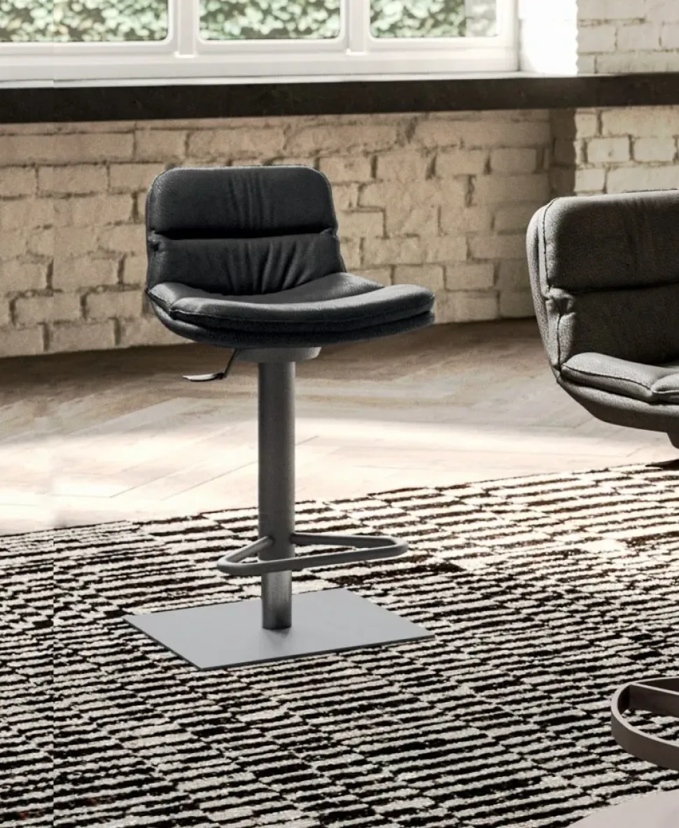 Sgabello regolabile in altezza Morris Ozzio a prezzo ribassato