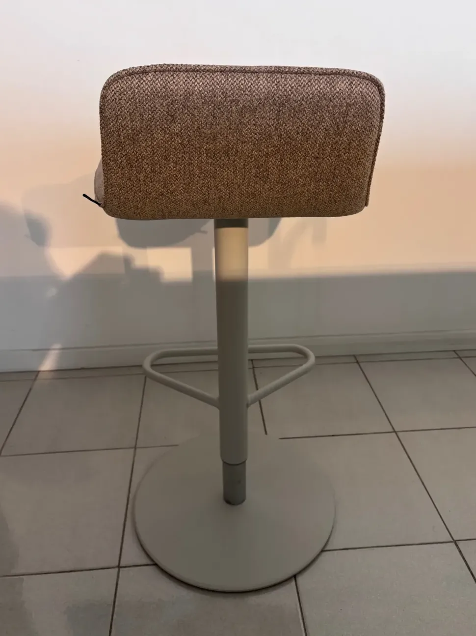 Sgabello Riley soft Connubia a prezzo scontato