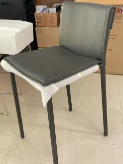 Sgabello Vogue La seggiola con schienale medio convenienti