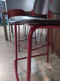 Sgabello Yo Connubia a prezzo scontato