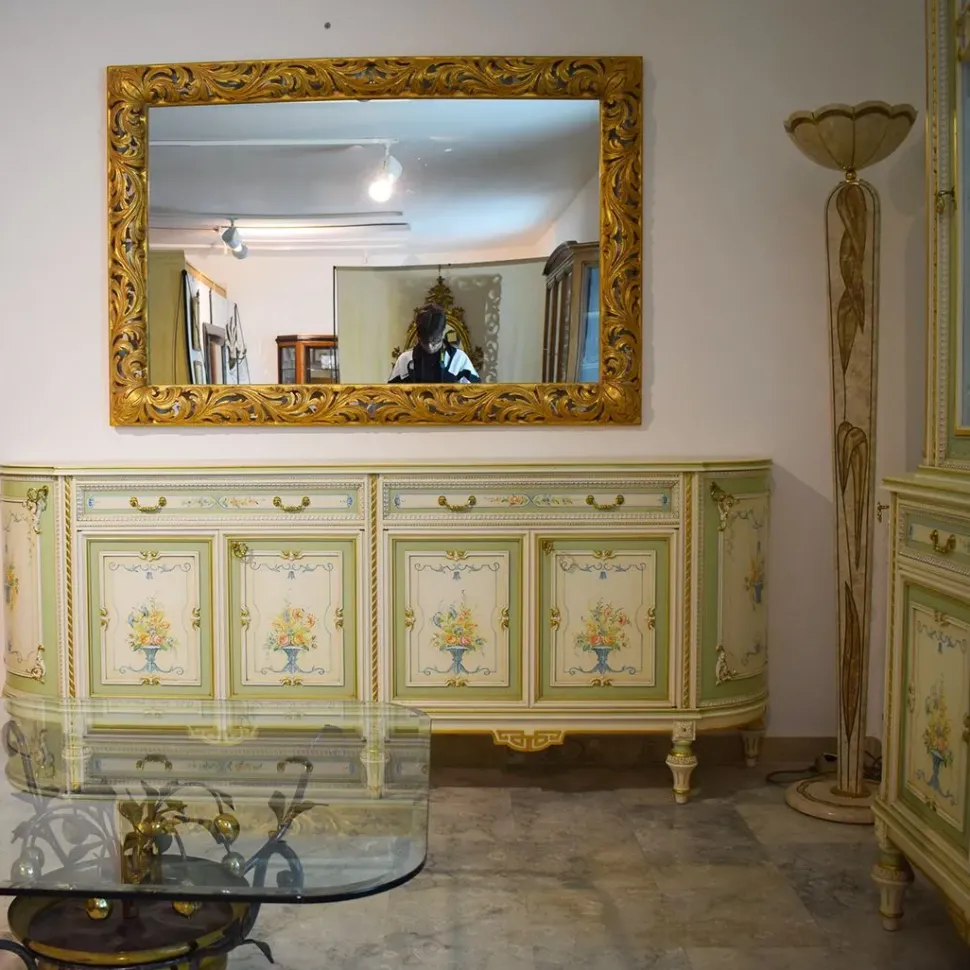 Soggiorno completo modello Stile veneziano in stile classico di Artigianale a PREZZI OUTLET