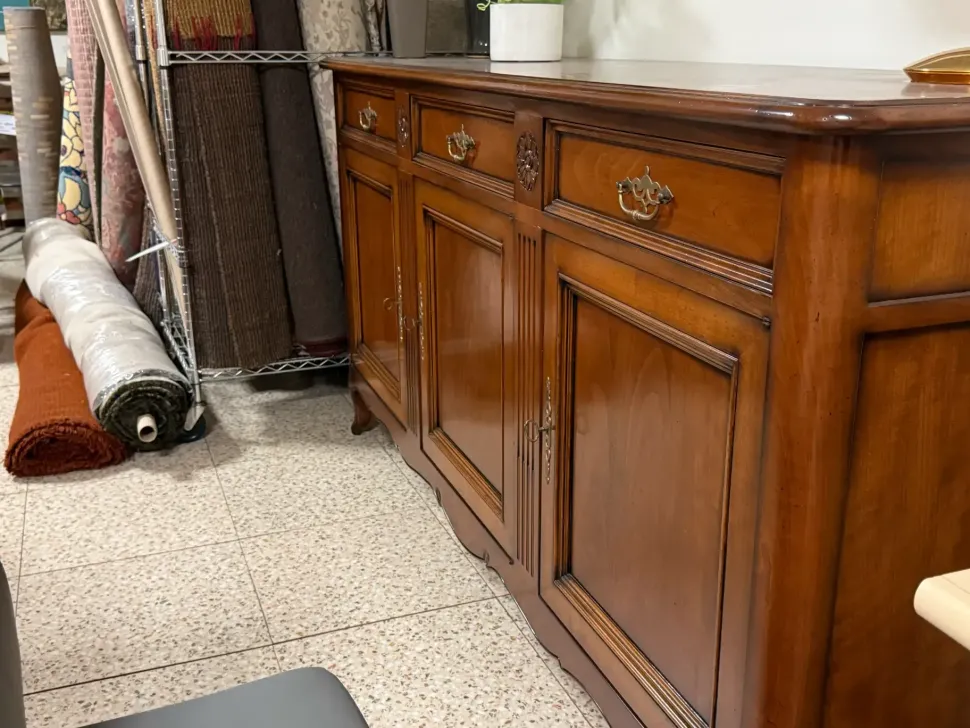 Soggiorno completo modello Provenza di Artigianale a prezzo Outlet